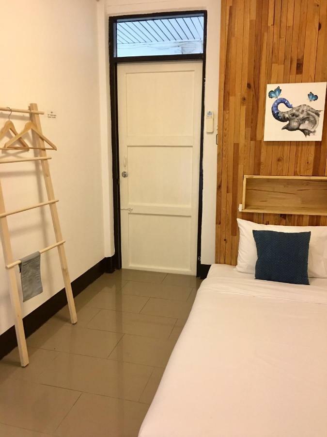 Bed and Breakfast Cozy By Funwahn Čiang Mai Exteriér fotografie